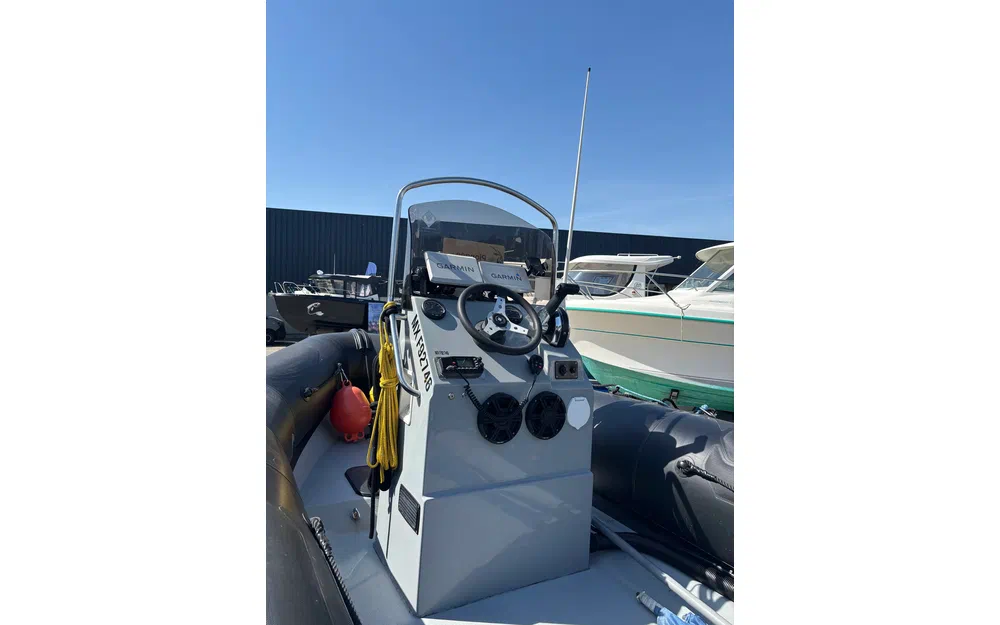 slider 2 Narwhal HD 550