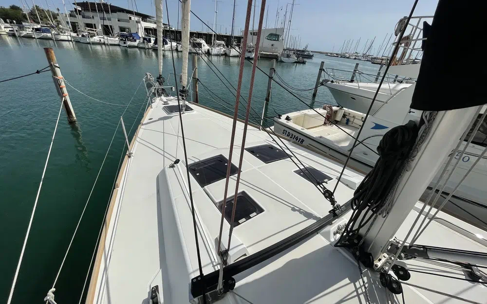slider 12 Beneteau Oceanis 45