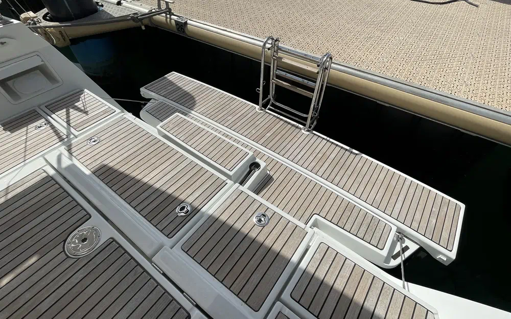 slider 3 Beneteau Oceanis 45