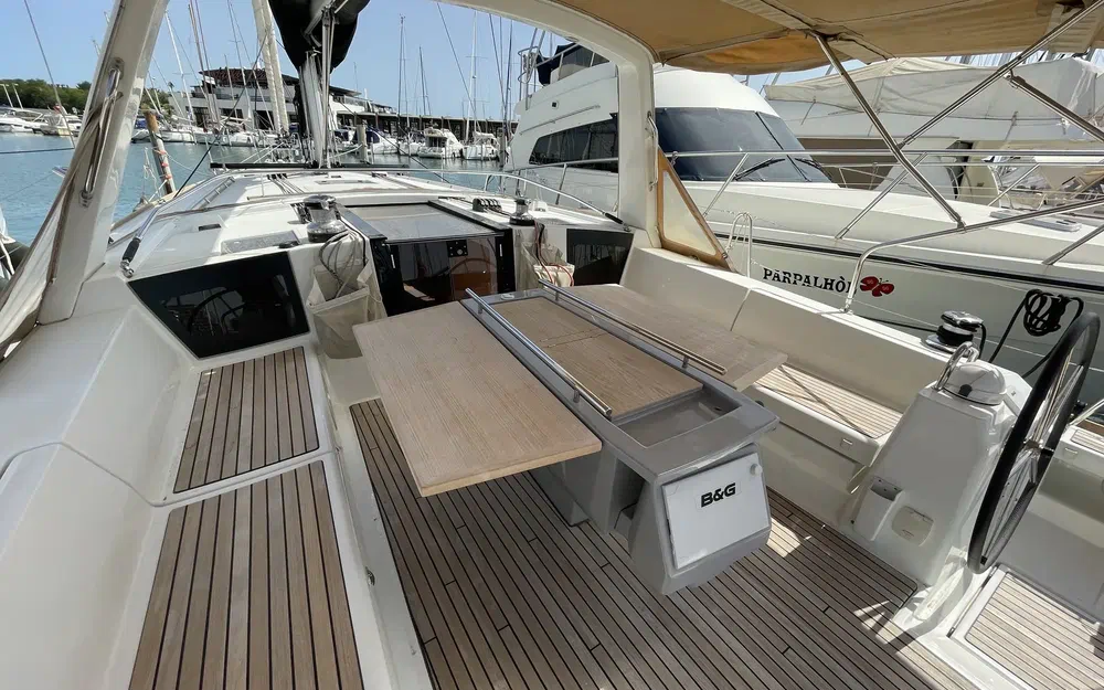 slider 6 Beneteau Oceanis 45