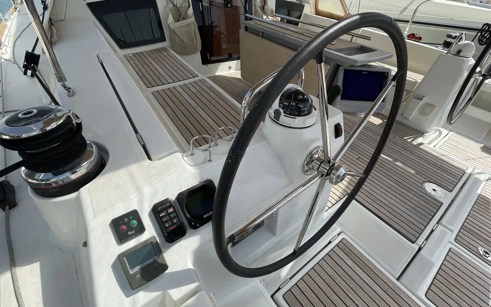 slider 8 Beneteau Oceanis 45
