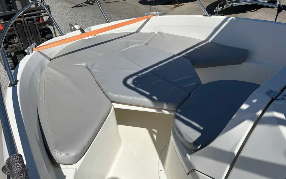 slider 1 Beneteau Flyer 5.50