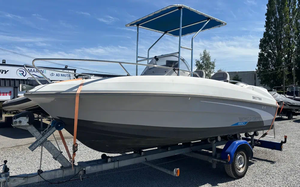 slider 2 Beneteau Flyer 5.50