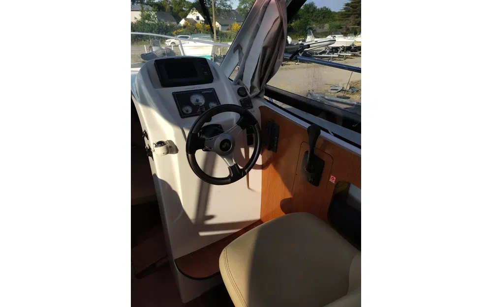 slider 14 Beneteau antares 8s