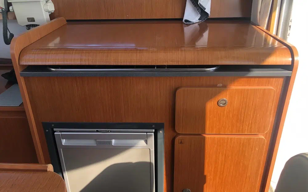 slider 24 Beneteau antares 8s