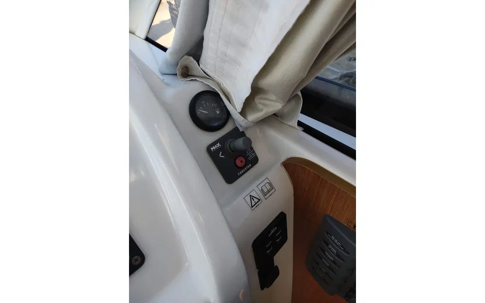 slider 7 Beneteau antares 8s