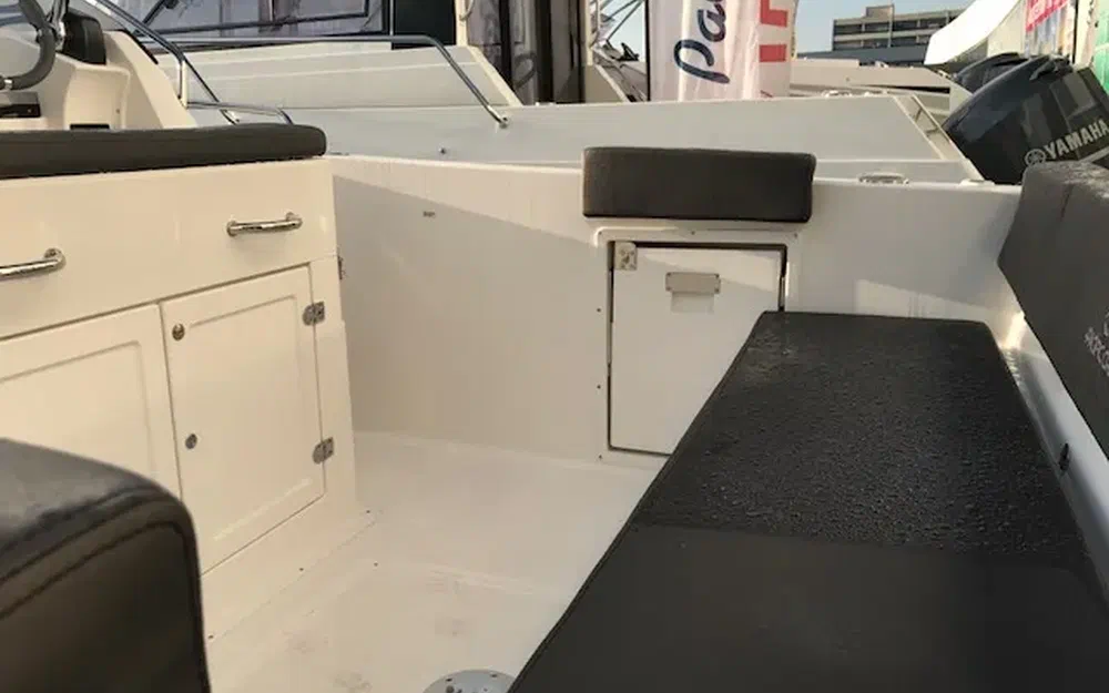 slider 2 Pacific Craft 750 SC