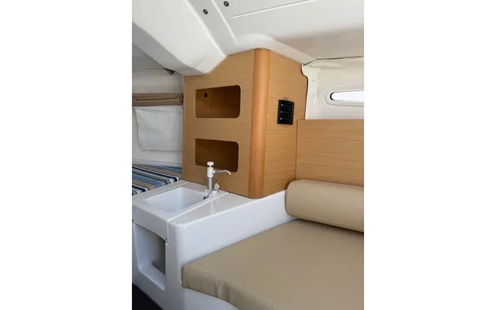 slider 8 Beneteau First 21.7