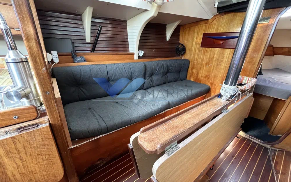 slider 9 Jeanneau Attalia 32