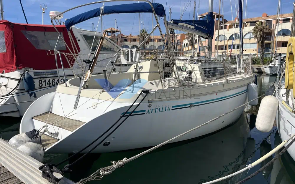 slider 18 Jeanneau Attalia 32