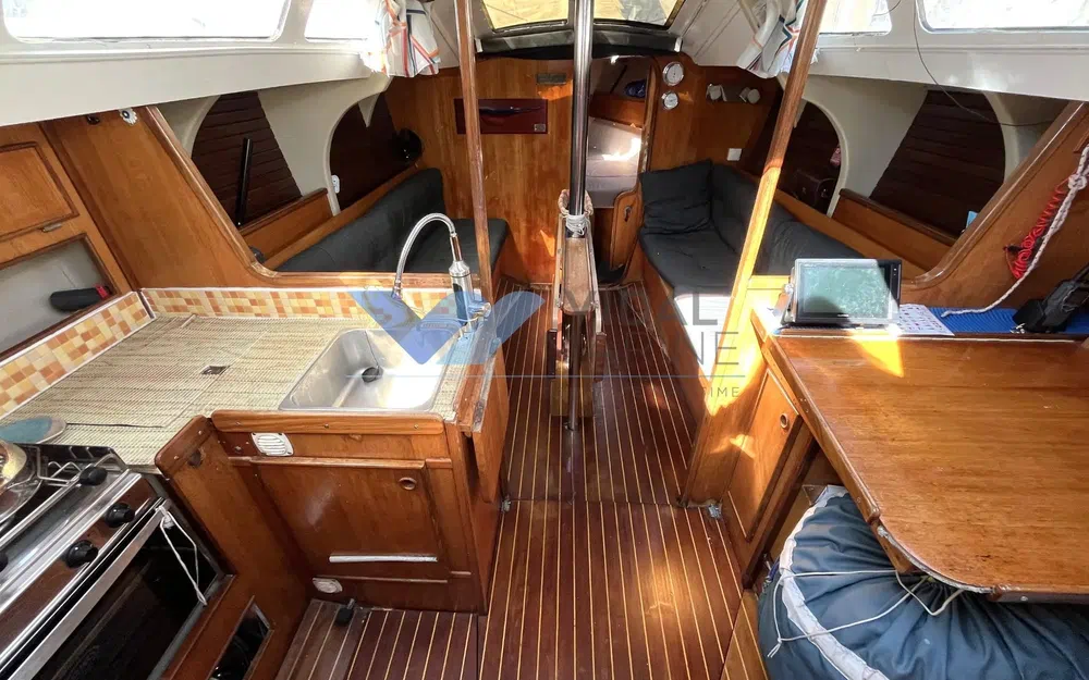 slider 1 Jeanneau Attalia 32