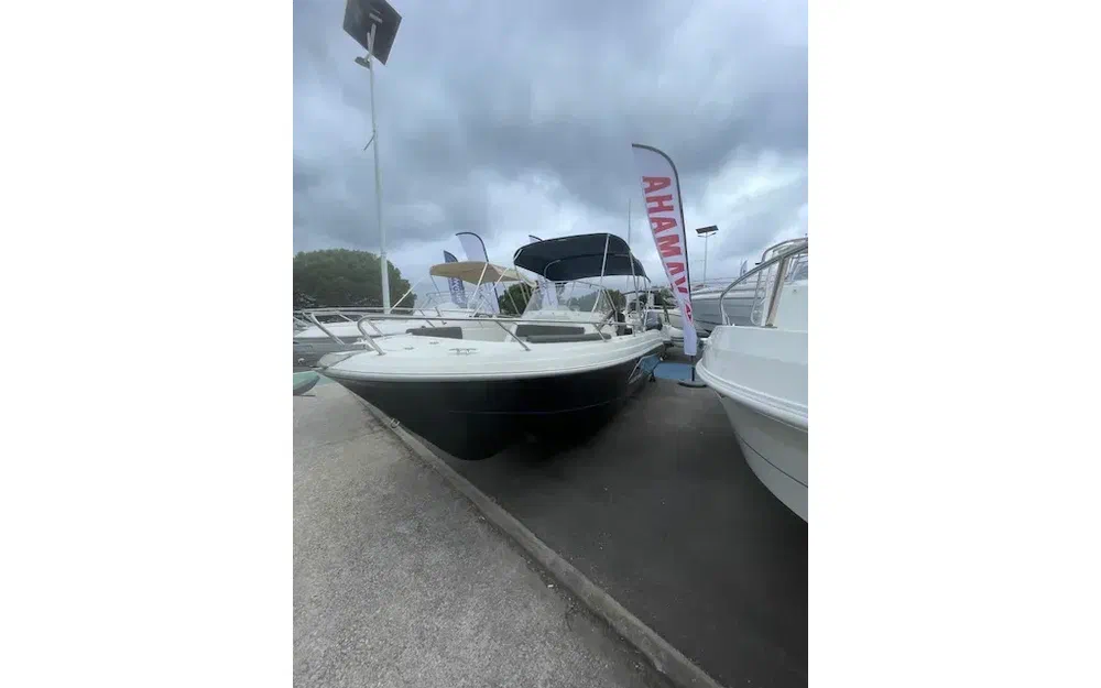 slider 5 Pacific Craft 670 Open