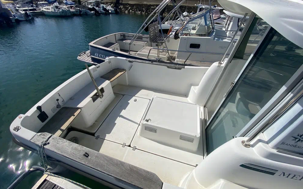 slider 4 Jeanneau Merry Fisher 635