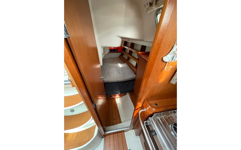 slider 5 Beneteau Oceanis 323 Dl