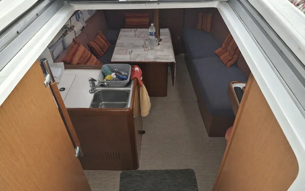 slider 7 Beneteau Oceanis 31
