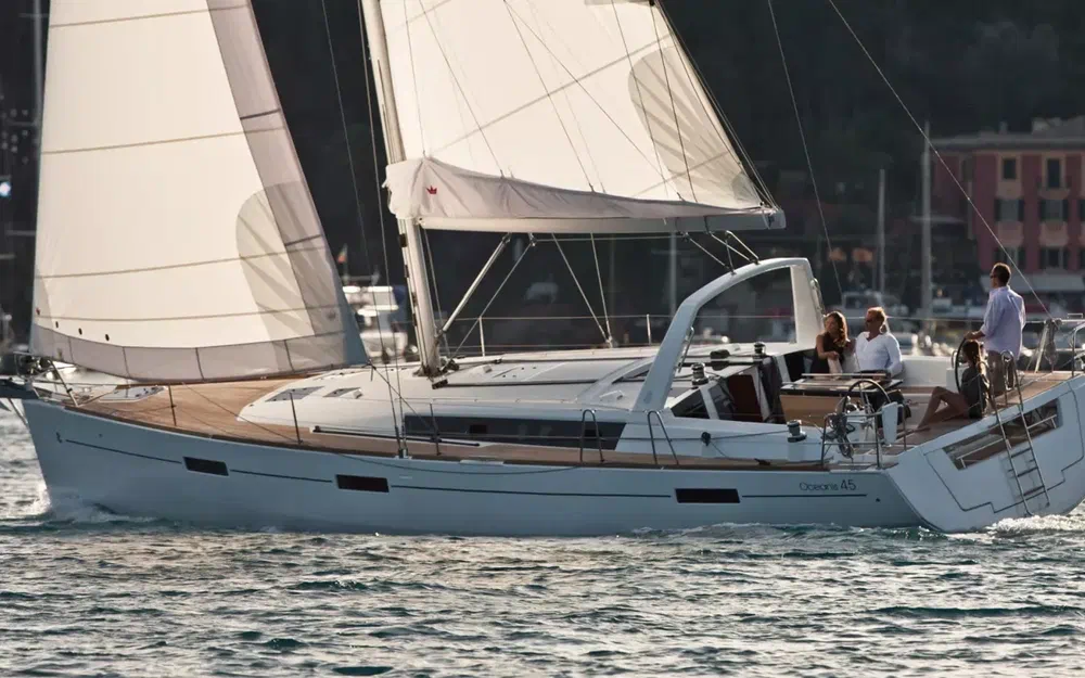 slider 2 Beneteau Oceanis 45