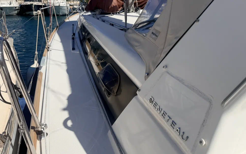 slider 4 Beneteau Oceanis 45
