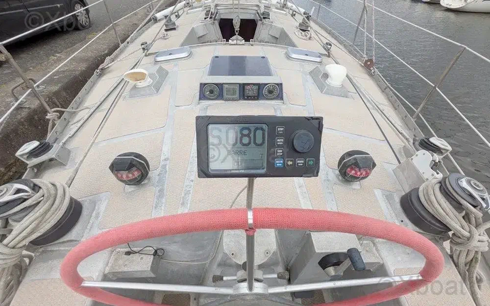 slider 3 Metalu Jade 48 Ketch