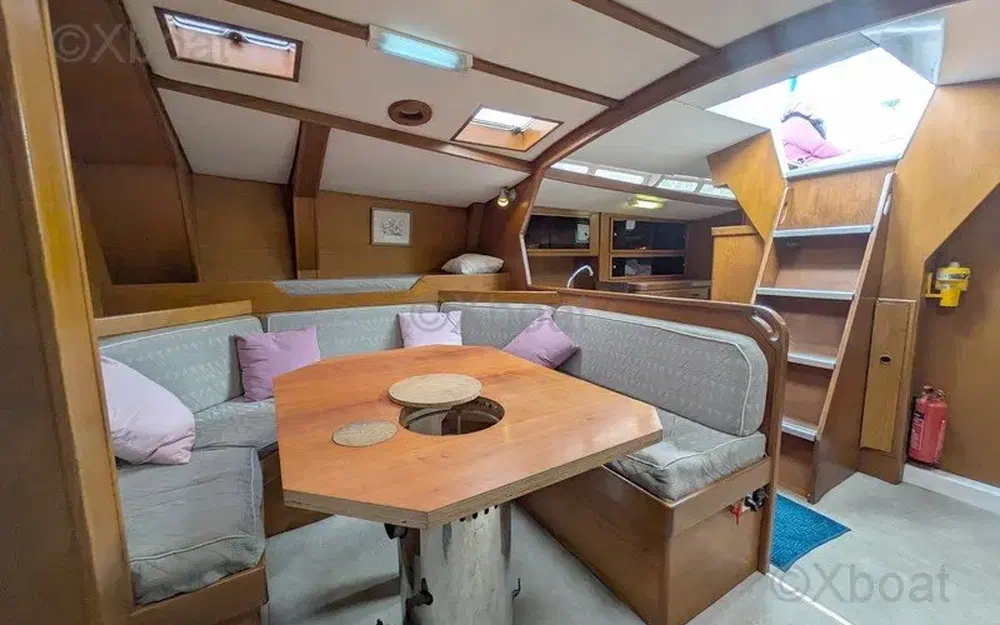 slider 5 Metalu Jade 48 Ketch