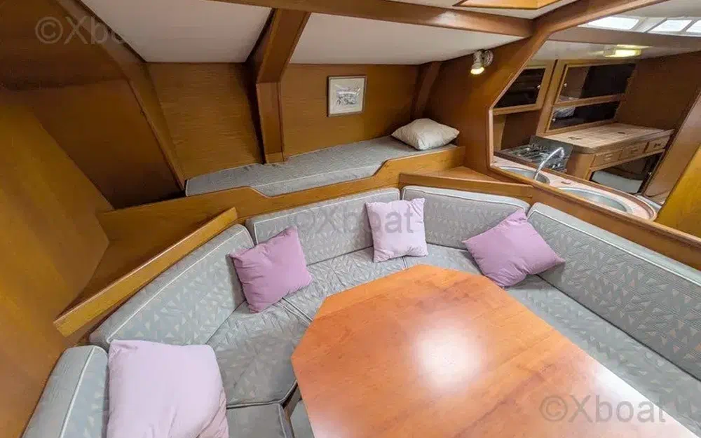 slider 6 Metalu Jade 48 Ketch