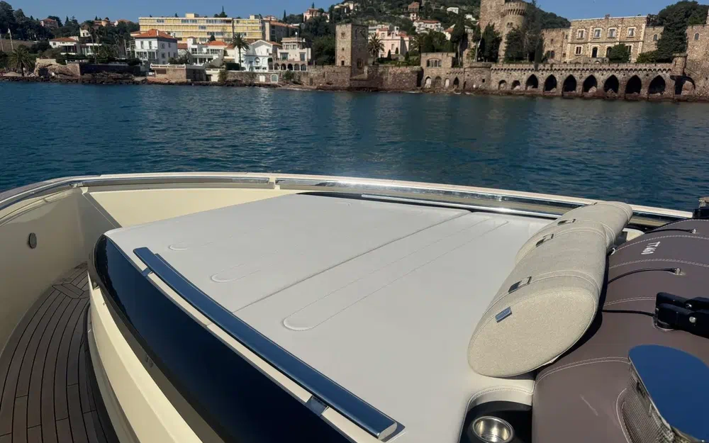 slider 4 Invictus 460 TT