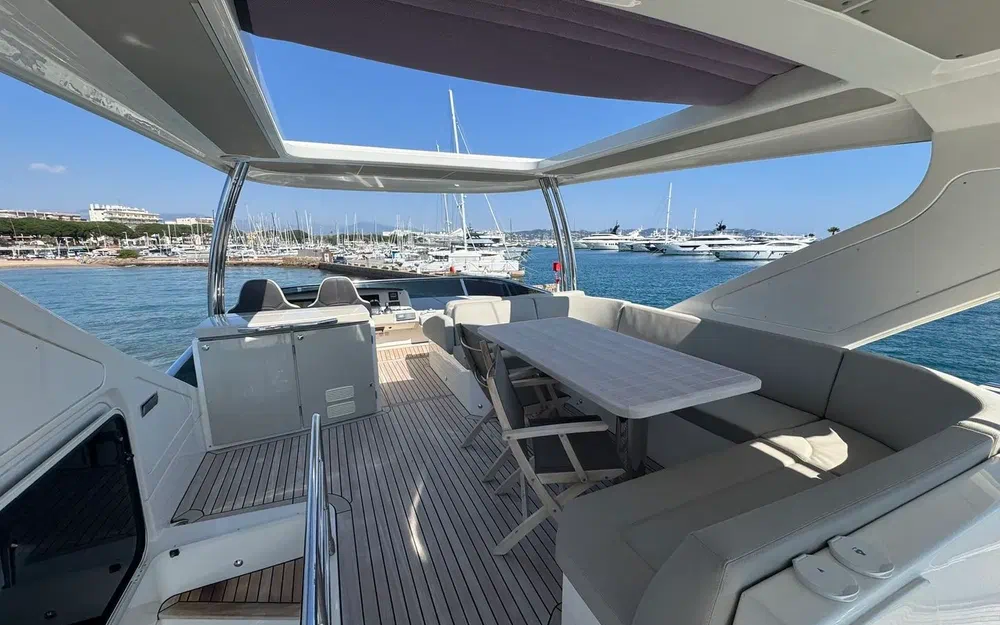 slider 6 Absolute 62 Fly