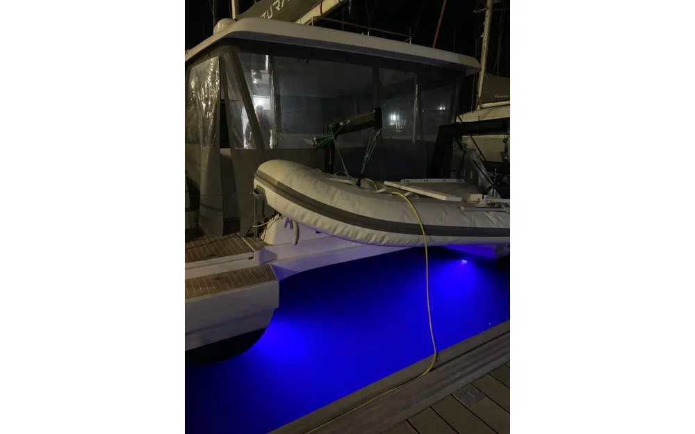 slider 9 Indigo Yacht Aventura 37