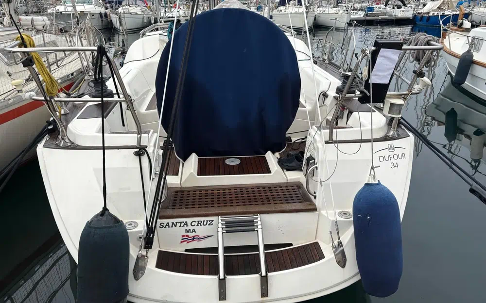 slider 2 Dufour 34 Performance