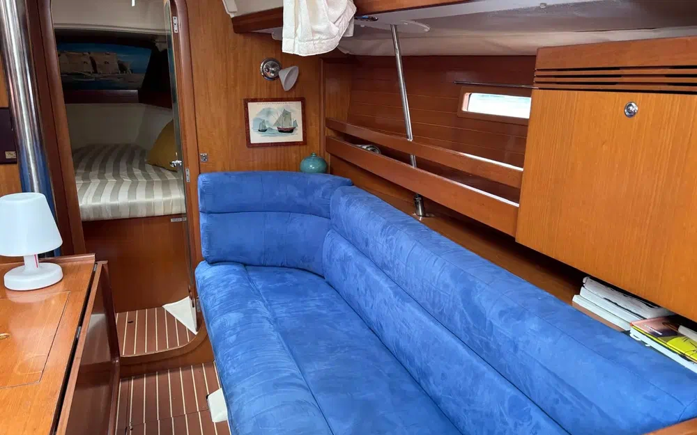 slider 6 Dufour 34 Performance