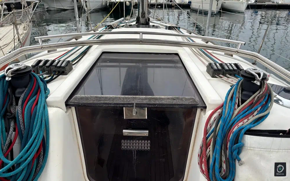 slider 8 Dufour 34 Performance