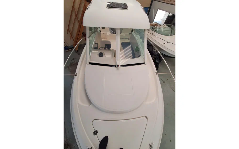 slider 11 Jeanneau Merry Fisher 585