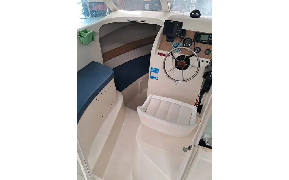 slider 13 Jeanneau Merry Fisher 585