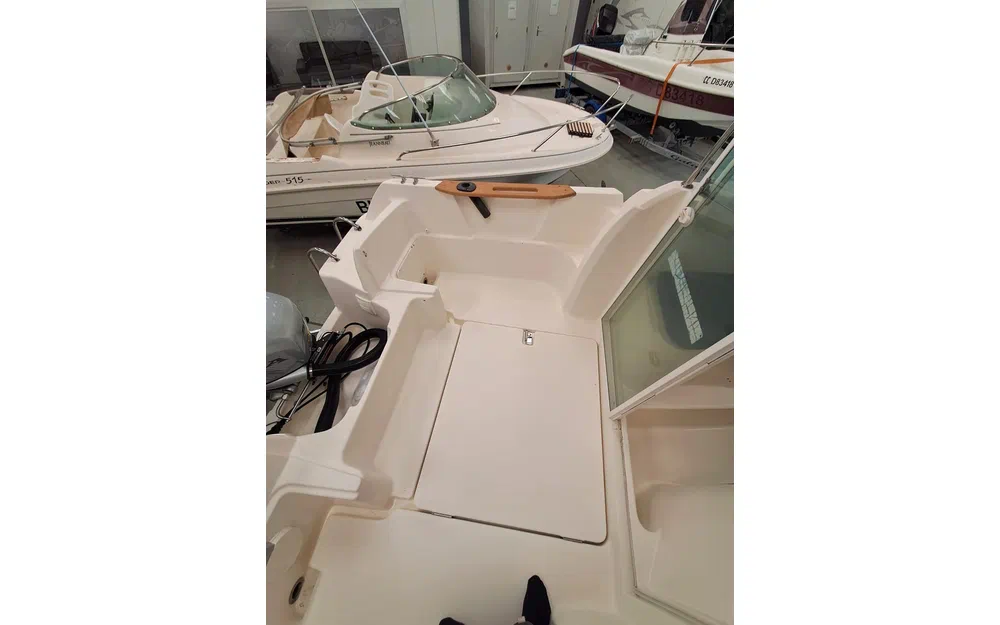 slider 14 Jeanneau Merry Fisher 585