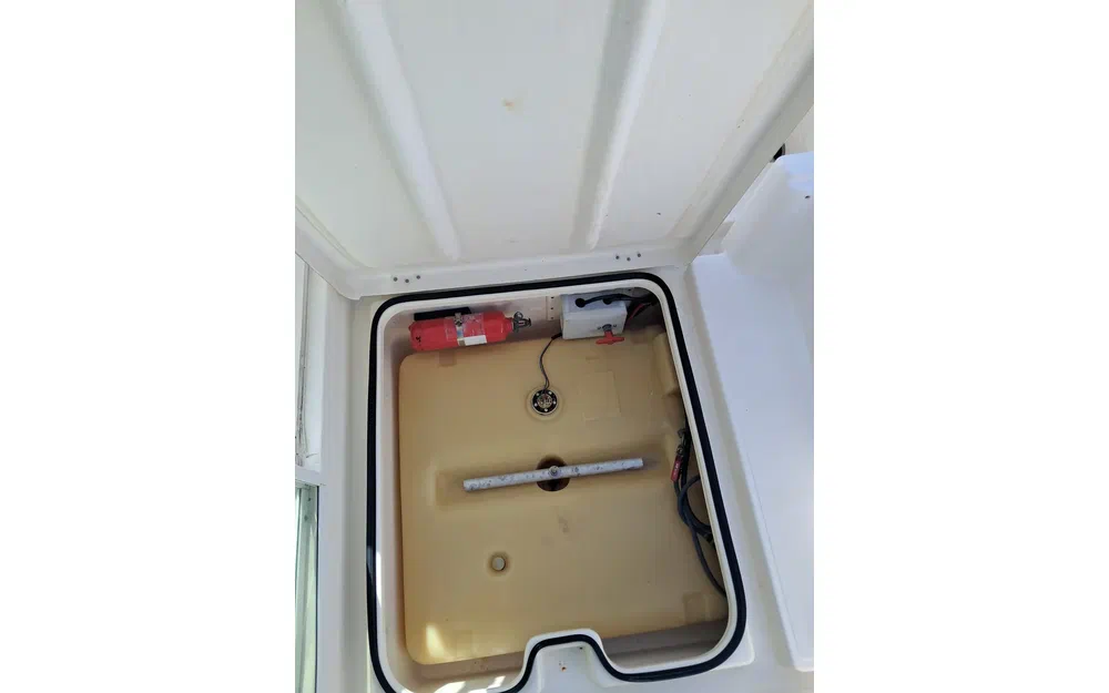 slider 17 Jeanneau Merry Fisher 585