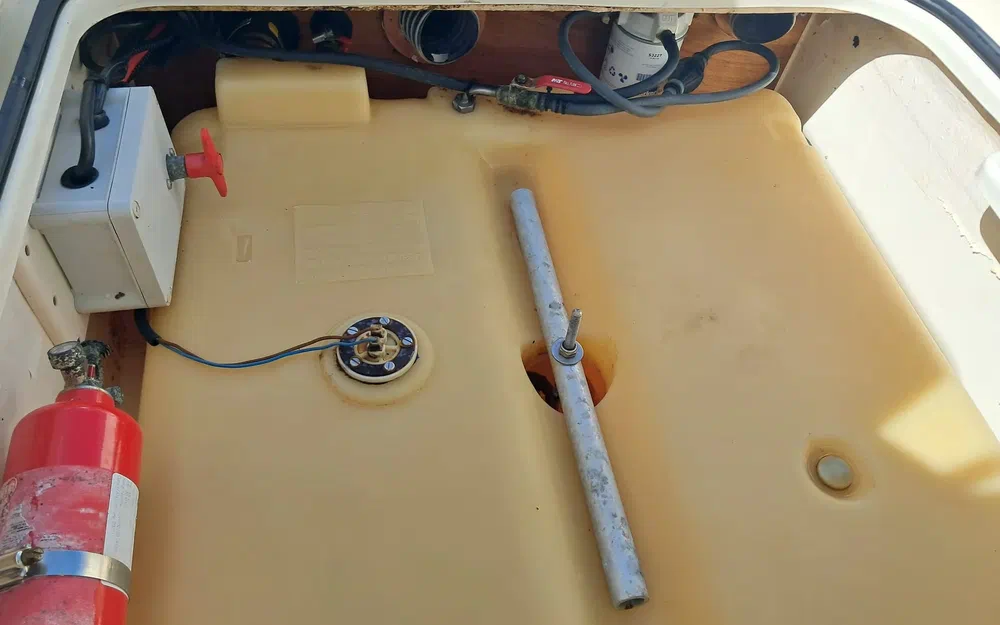 slider 18 Jeanneau Merry Fisher 585