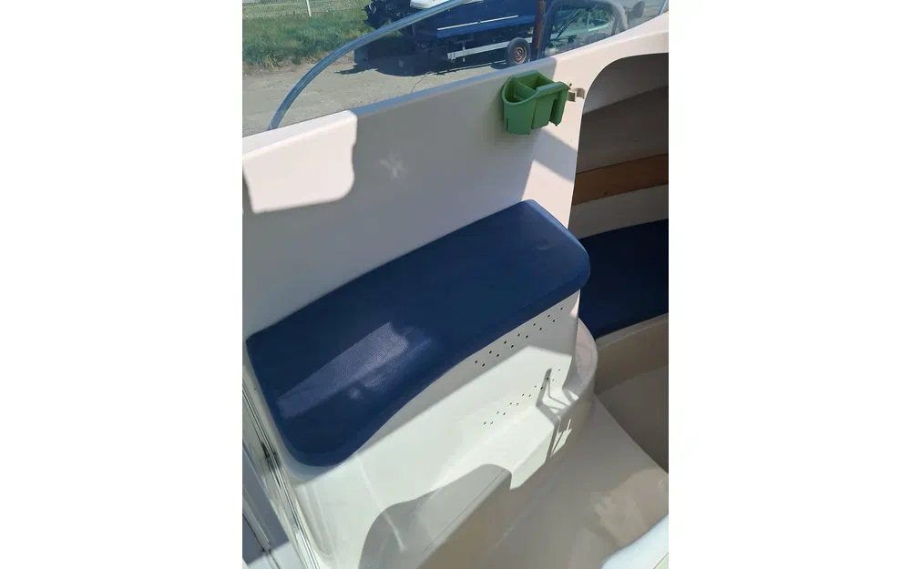 slider 19 Jeanneau Merry Fisher 585