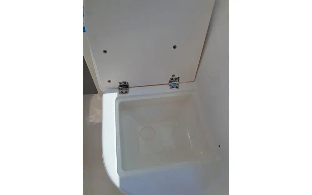 slider 23 Jeanneau Merry Fisher 585