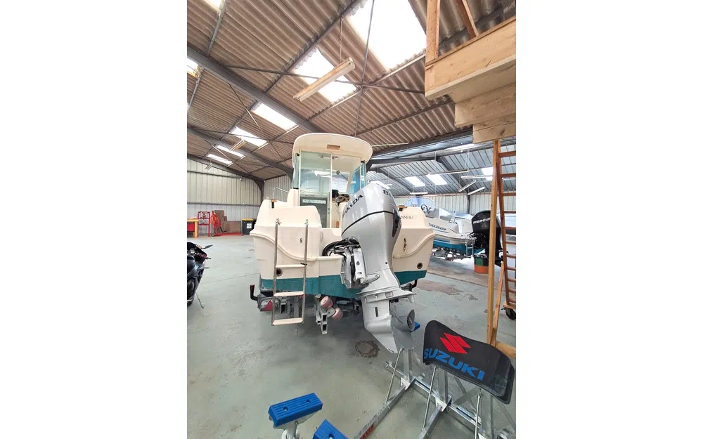 slider 2 Jeanneau Merry Fisher 585