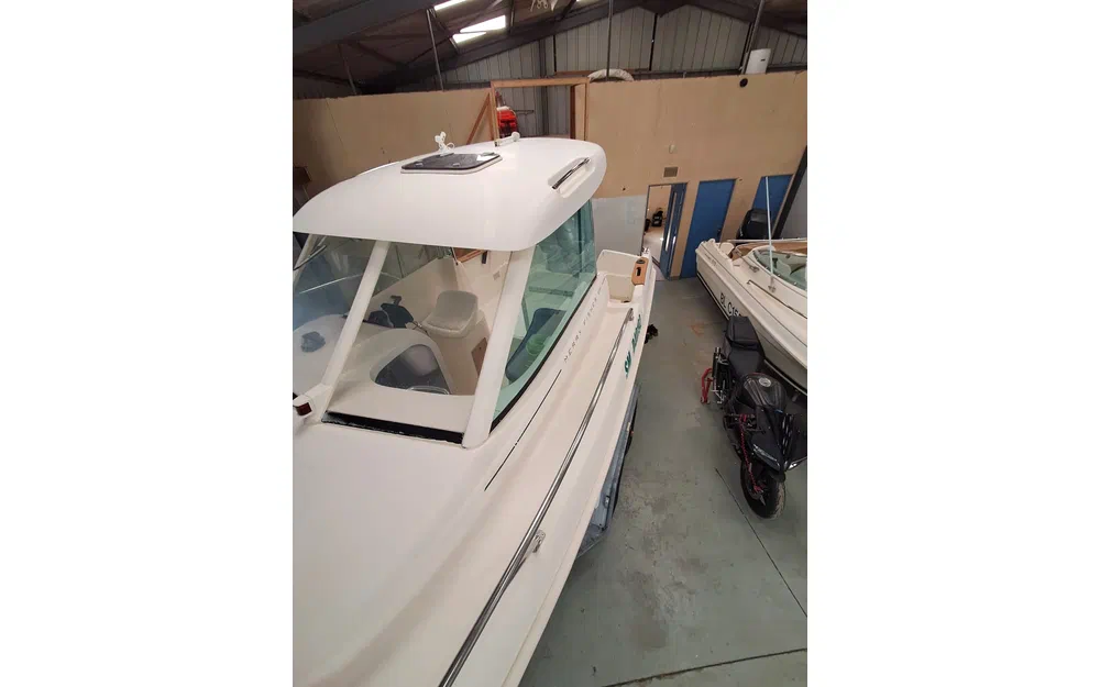 slider 8 Jeanneau Merry Fisher 585