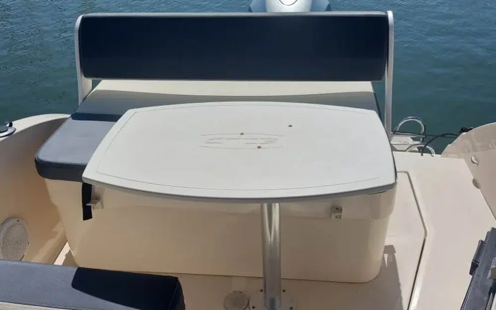 slider 11 Eolo 770 Cruiser