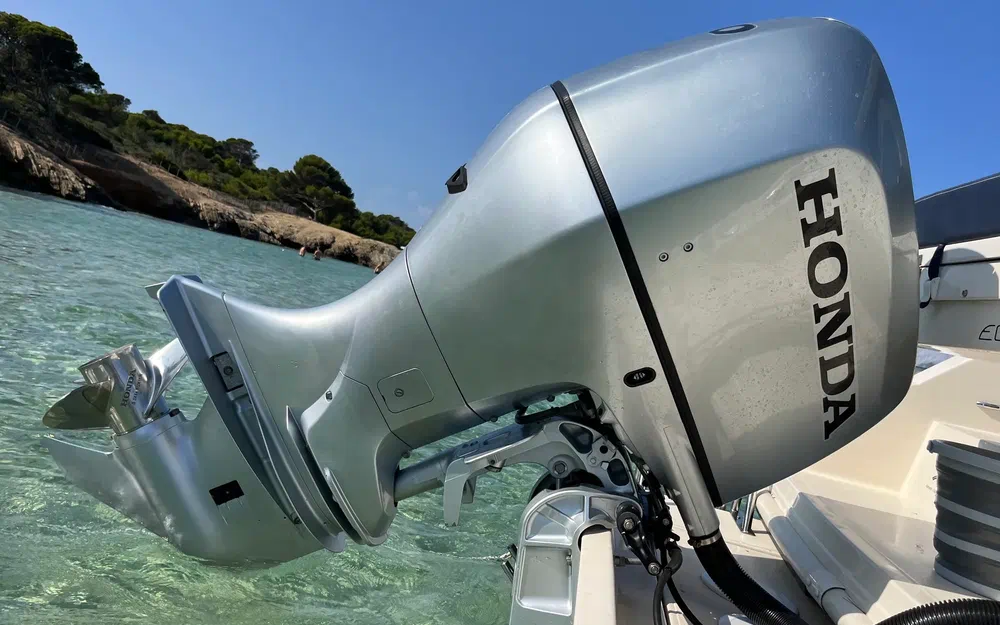 slider 4 Eolo 770 Cruiser