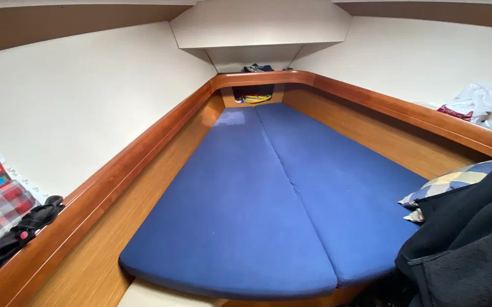 slider 10 Jeanneau Sun Odyssey 42 DS