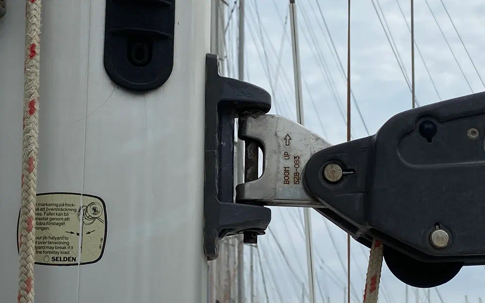 slider 35 Jeanneau Sun Odyssey 42 DS