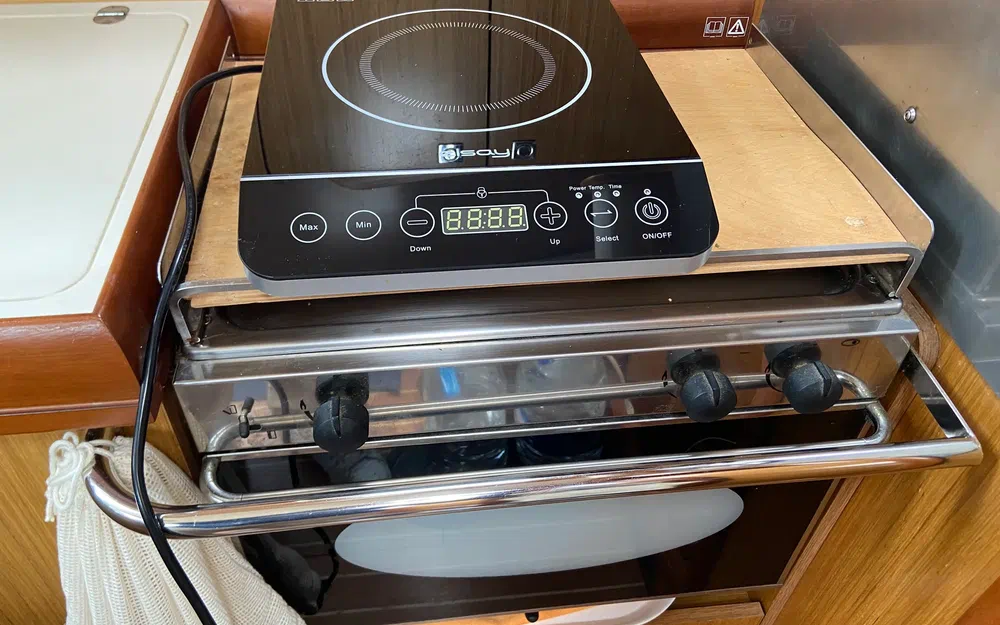 slider 8 Jeanneau Sun Odyssey 42 DS