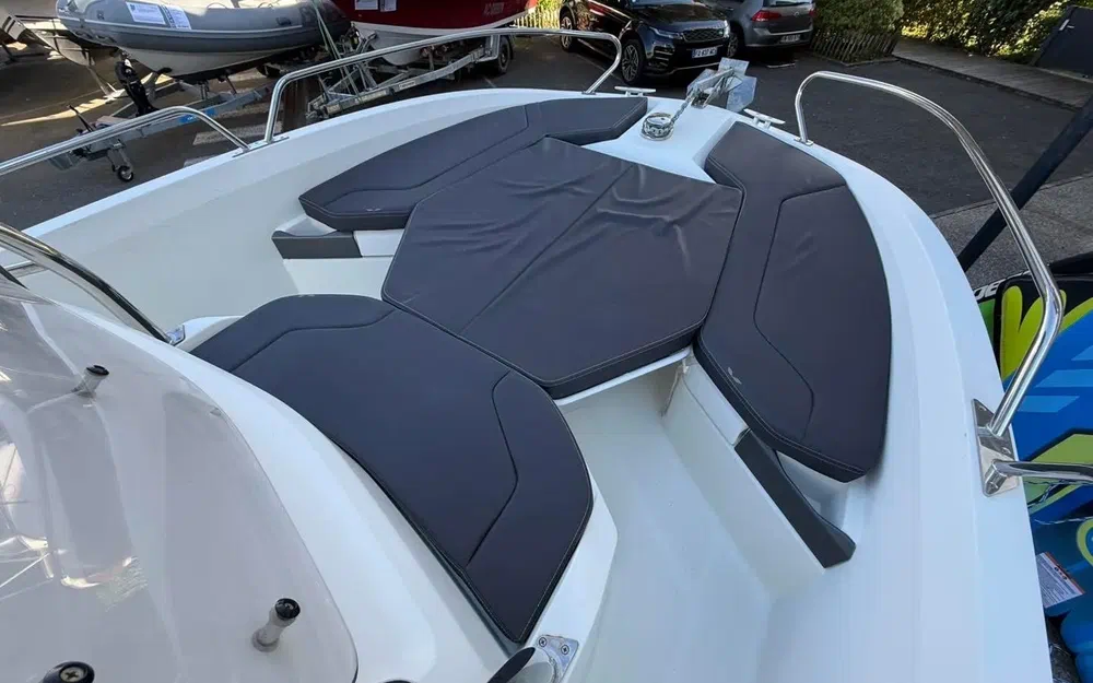 slider 10 Beneteau Flyer 6.6 spacedeck