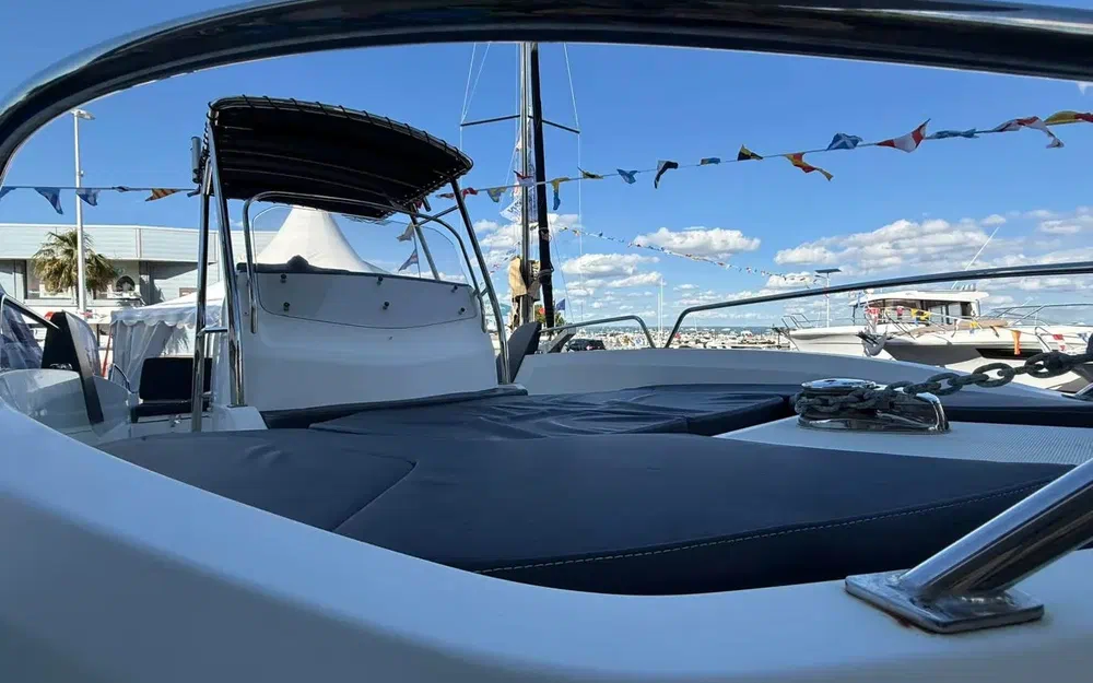 slider 2 Beneteau Flyer 6.6 spacedeck