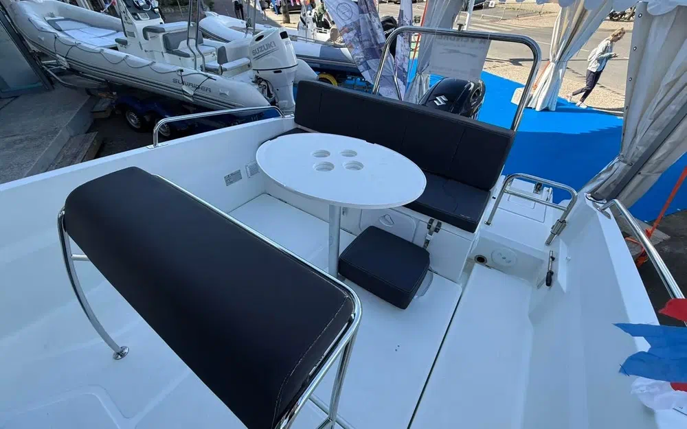 slider 8 Beneteau Flyer 6.6 spacedeck