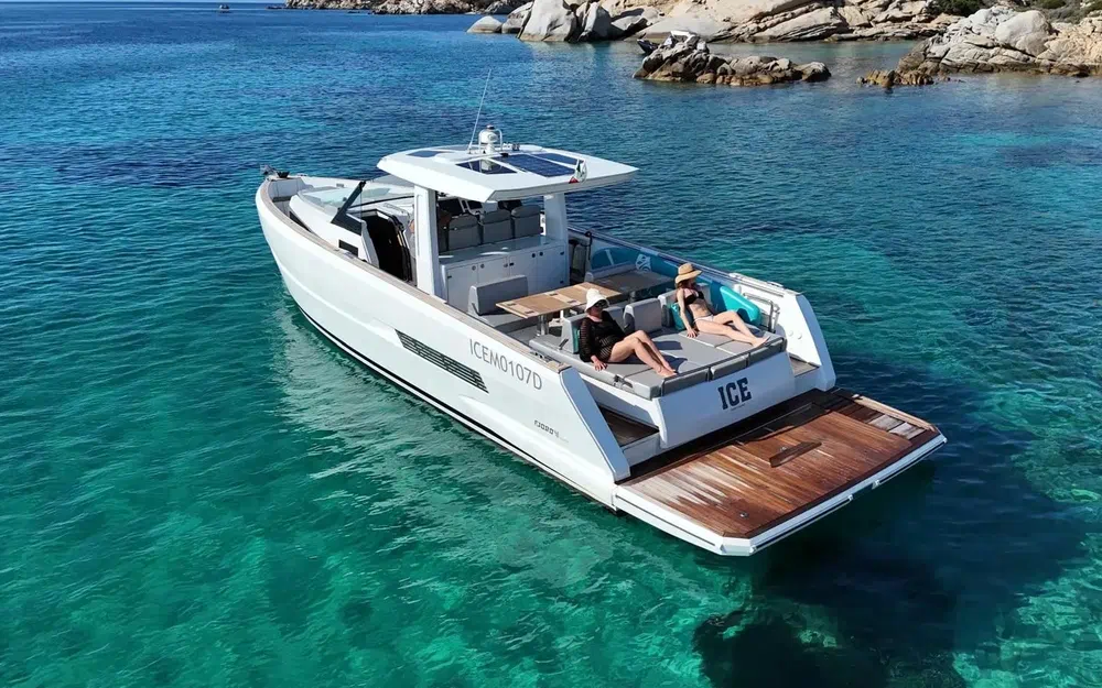 slider 1 Fjord 42 Open