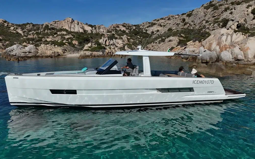 slider 3 Fjord 42 Open