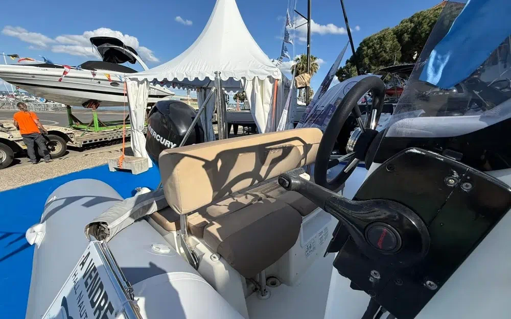 slider 4 Zodiac Medline 550